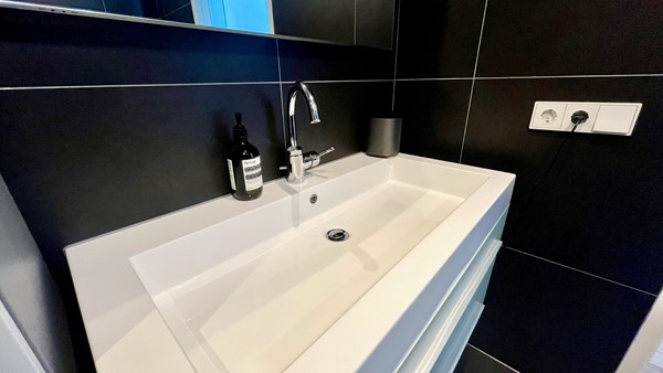 Medium property photo - Vondelstraat, 2513 EV The Hague